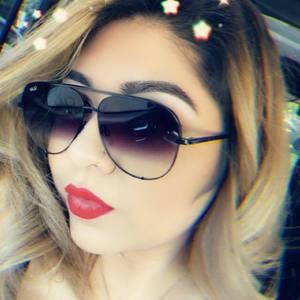 Meet your Posher, Daniela